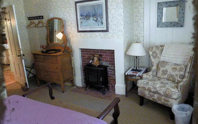 Spruce Moose Lodge and Cottages