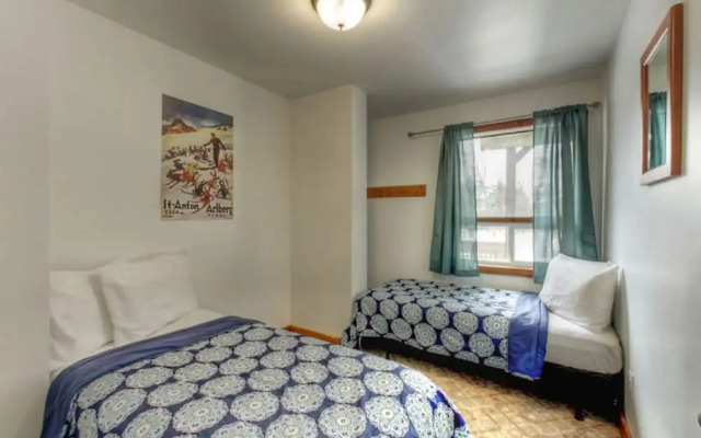 Spacious 8 bdrm Cottage with Private Beach Access, BBQ, Hot Tub, Sauna, Pet friendly - фото 3