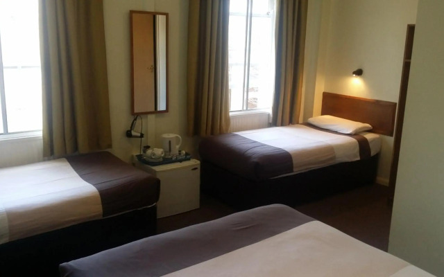 Arriva Hotel