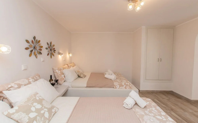 Naxos Enjoy Apartments