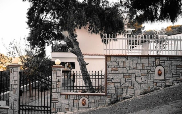 Aias Luxury Flat - Perfect Location