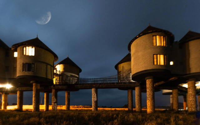 Salt Lick Safari Lodge