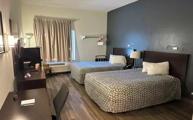 Townhouse Orlando West (ex.Red Roof Inn Orlando West - Ocoee)