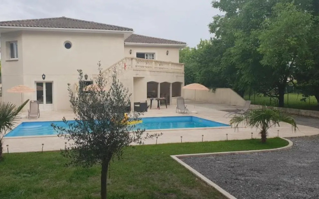 maison calme et spacieuse