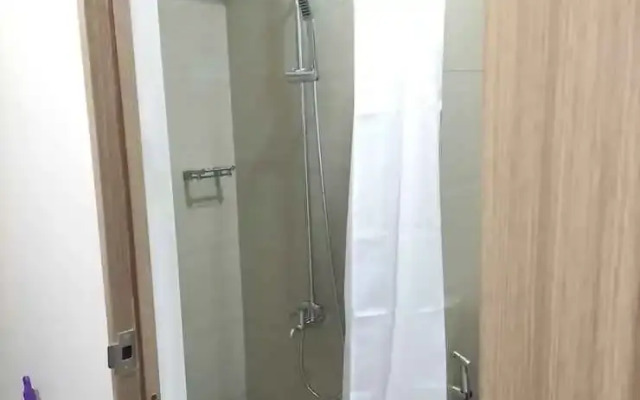 Shore2 Residences Tower2