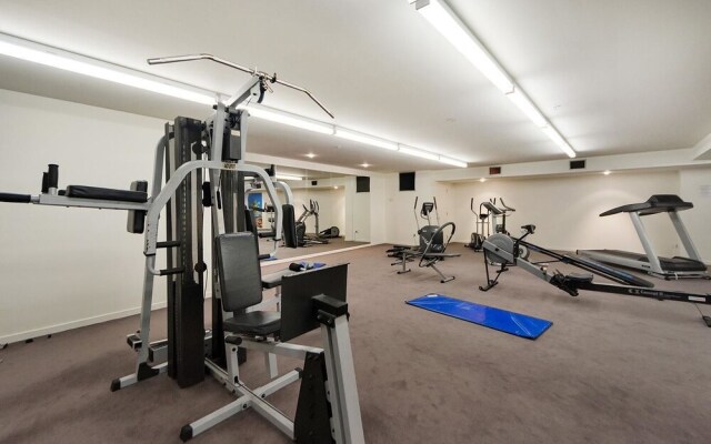 QV Quiet & sunny 2 Bedroom Apartment - 625
