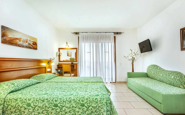 Nereides Hotel