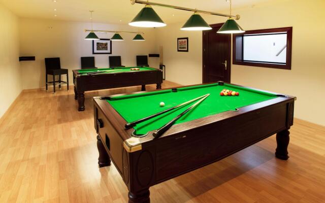 Sunset Beach Club Hotel Apartments