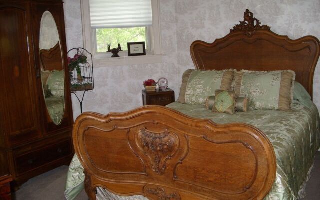 Four Winds Victorian Venue & Suites