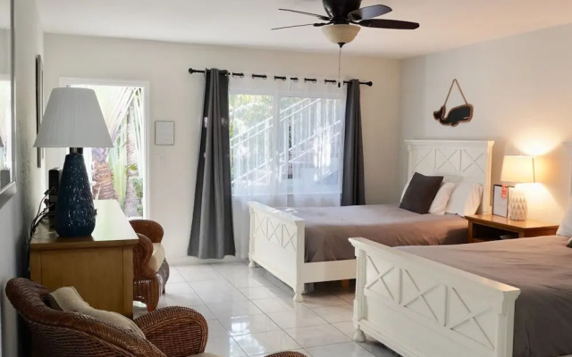 4145 By The Sea Inn & Suites