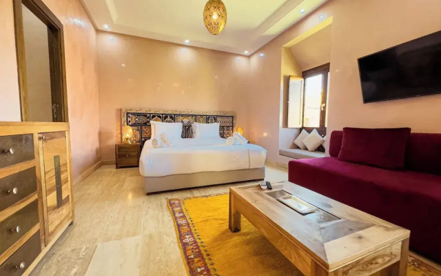 Riad Tonaroz