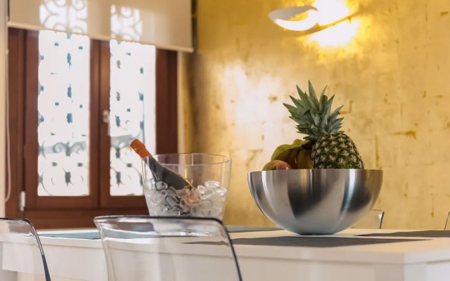 Charming Palace Corte Del Teatro