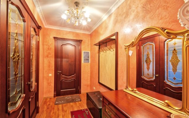 Apartamentyi V Venetsianskom Stile / Luxury Suite