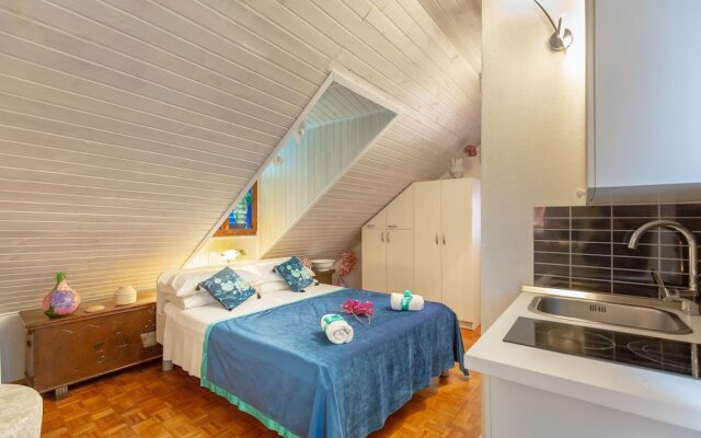 Star Rooms & Studios