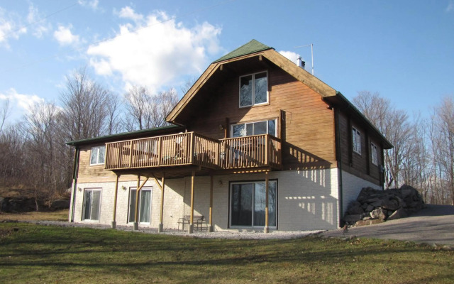 Quiet Bay Inn & Café