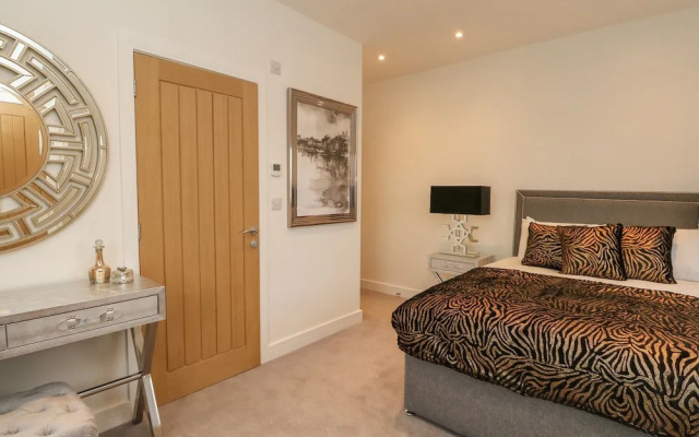Harbourside Haven Penthouse 2