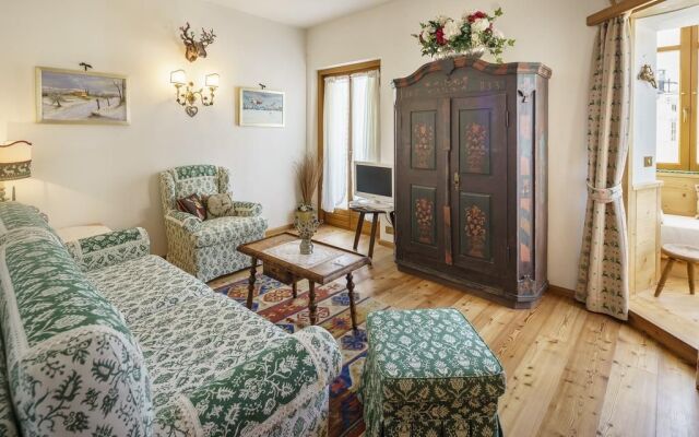 Villa Tullia - Stayincortina