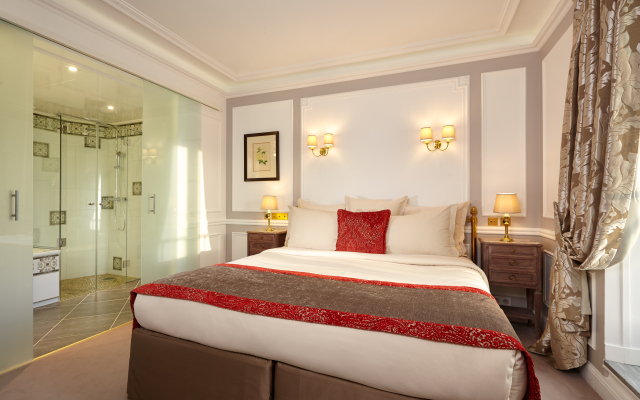 Hotel Regina Louvre