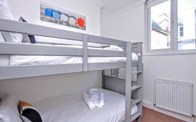Celebrity Apartments Brighton, Queens Square