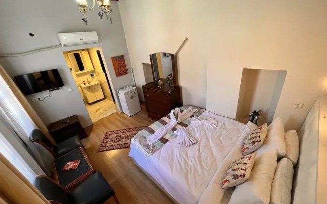 Tarihi Sarı Konak