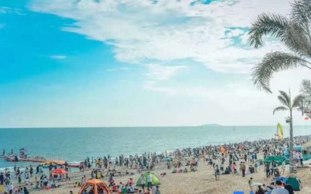 Extreme Seaview Apartment (Shanwei Poly Jintingwan Branch)