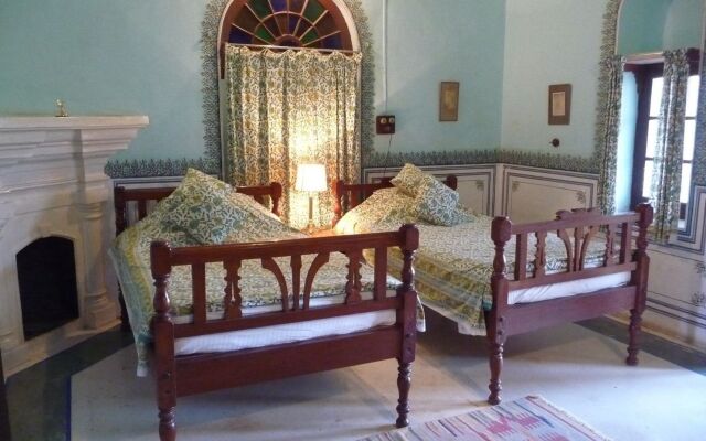 Bijay Niwas Palace 14 Kms from Rampura Agucha