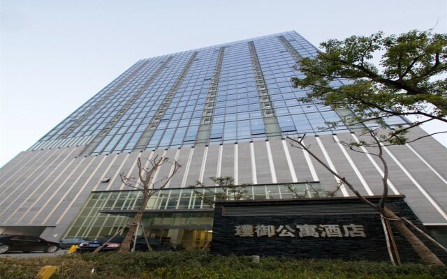 Suzhou Puyu Zhongrun Apartment Hotel