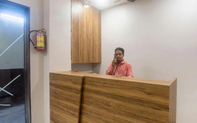 OYO 30693 Hotel Blue Executive