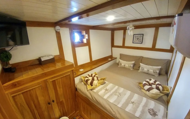 LaUnua – Guest Rooms – Labuan Bajo