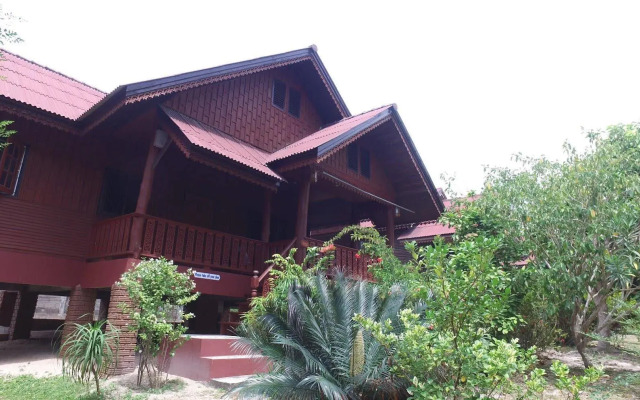 Aliyah Garden House
