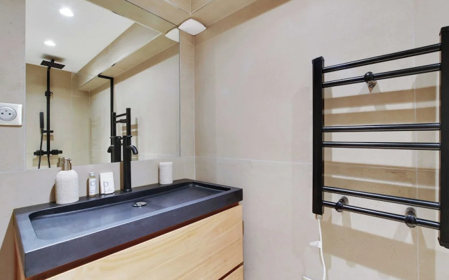 Spacious Apartment With 2 Rooms