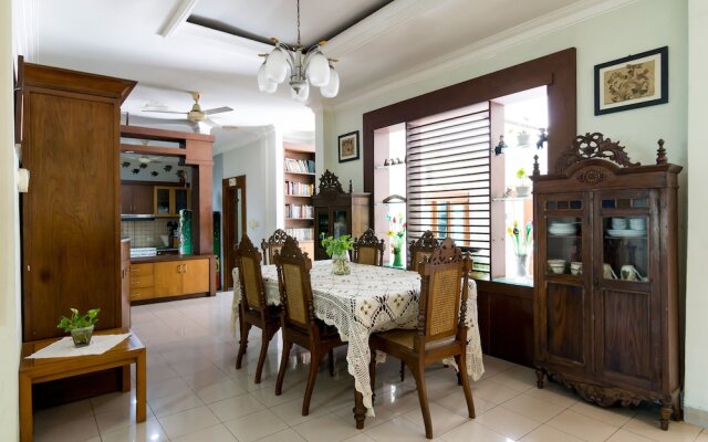 OYO 1059 Roemah Oma Guest House