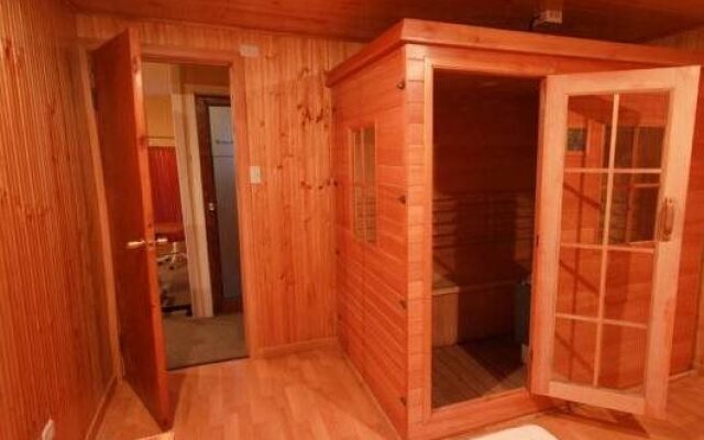 Amable Hotel Don Lucas