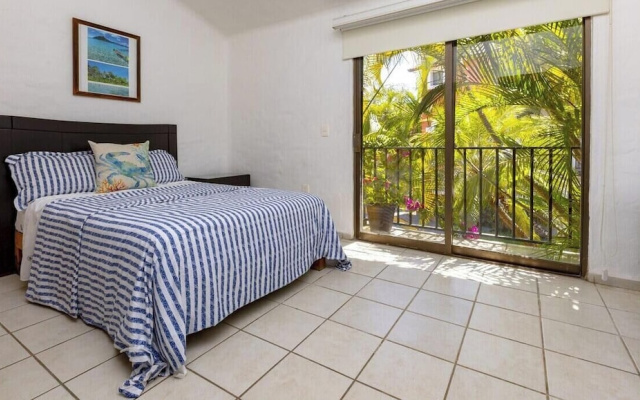 Cozy 3BR House - Front of Marina- Pool