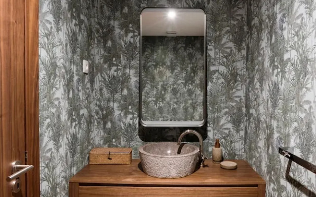 Troya Regal Villa By Cadenzalux