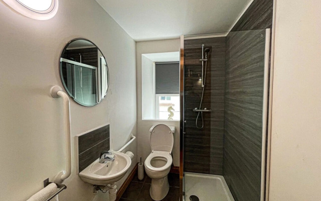 Harbourside Apartments