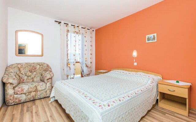 Amazing Home in Kampor With Wifi and 2 Bedrooms
