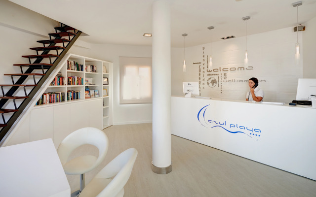 Apartamentos Azul Playa