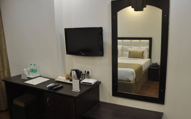Usha Kiran Palace Hotel & Towers