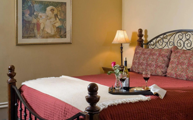 The Kalamazoo House Bed & Breakfast
