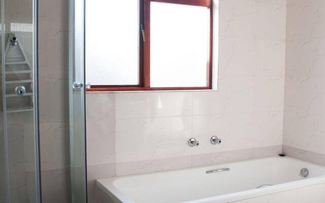 Altona Guest House