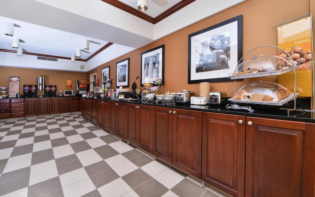 Hampton Inn Greensboro-Airport