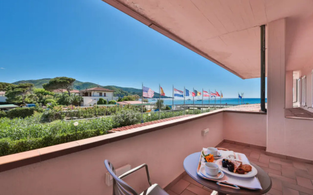 Hotel Riva Del Sole