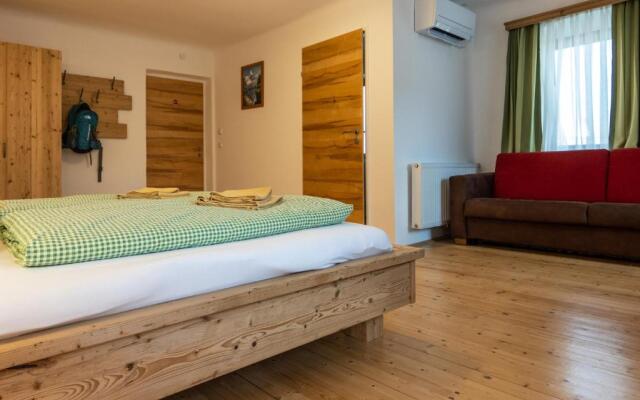 Camping & Pension Au an der Donau