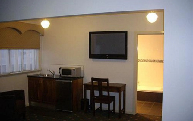 503 On Princes Drive