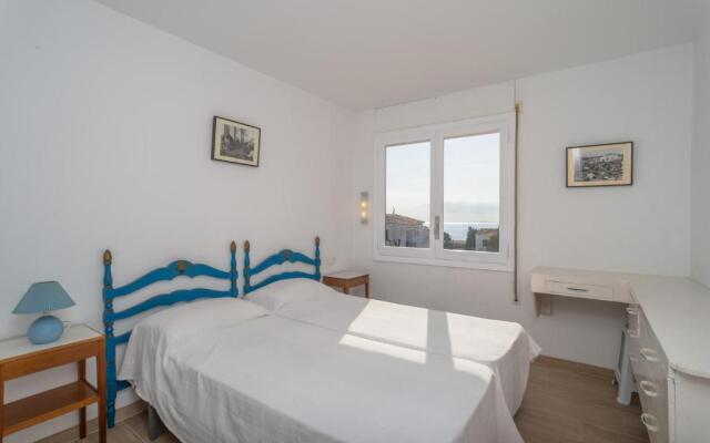 M-1 Calella De Palafrugell 4 Pax