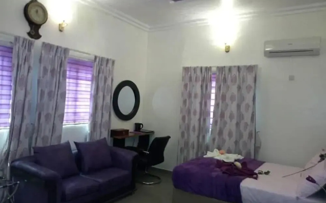 Lavender Spa and Suites