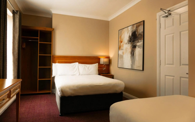 Phoenix Park Hotel