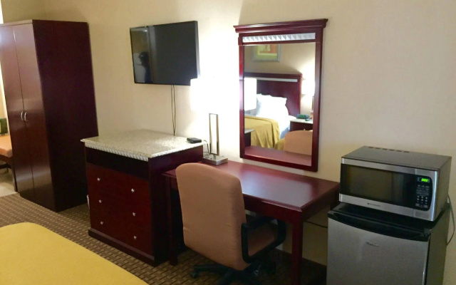 Rodeway Inn Bushnell