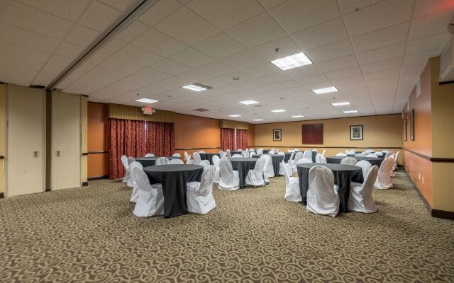 OYO Hotel Phenix City Central